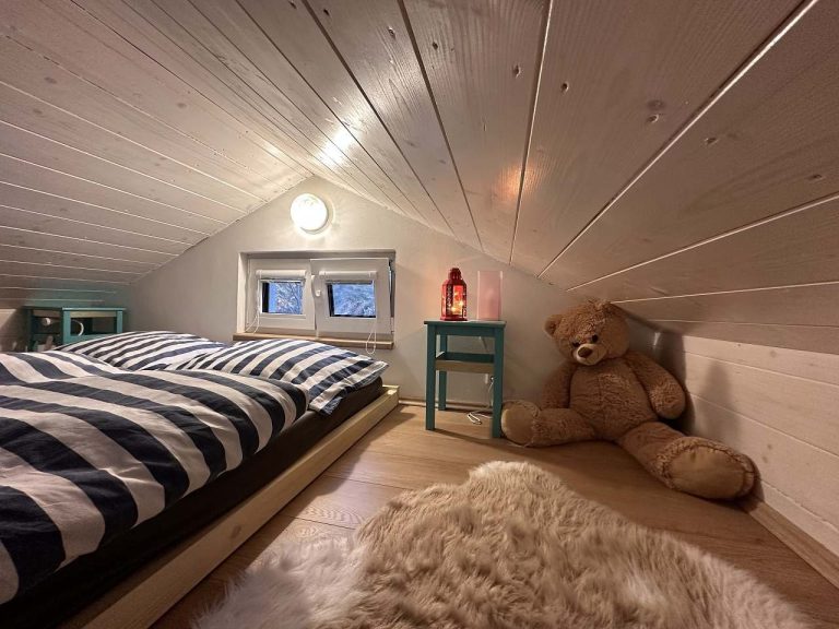 chatinka-spaci-patro-loznice-a189-961800