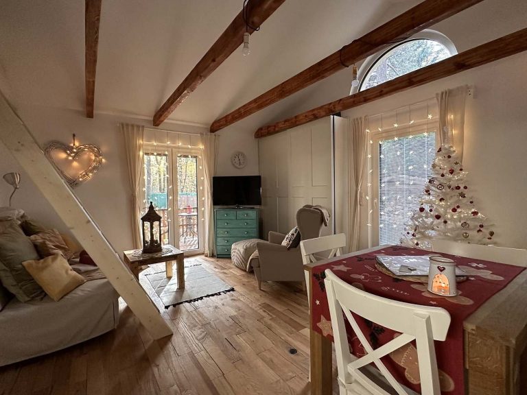 chatinka-vanoce-pohled-z-kuchyne-62cc-961798